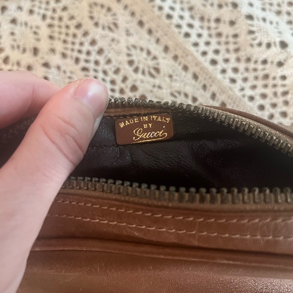 Vintage Gucci Crossbody Bag - Picture 4 of 8